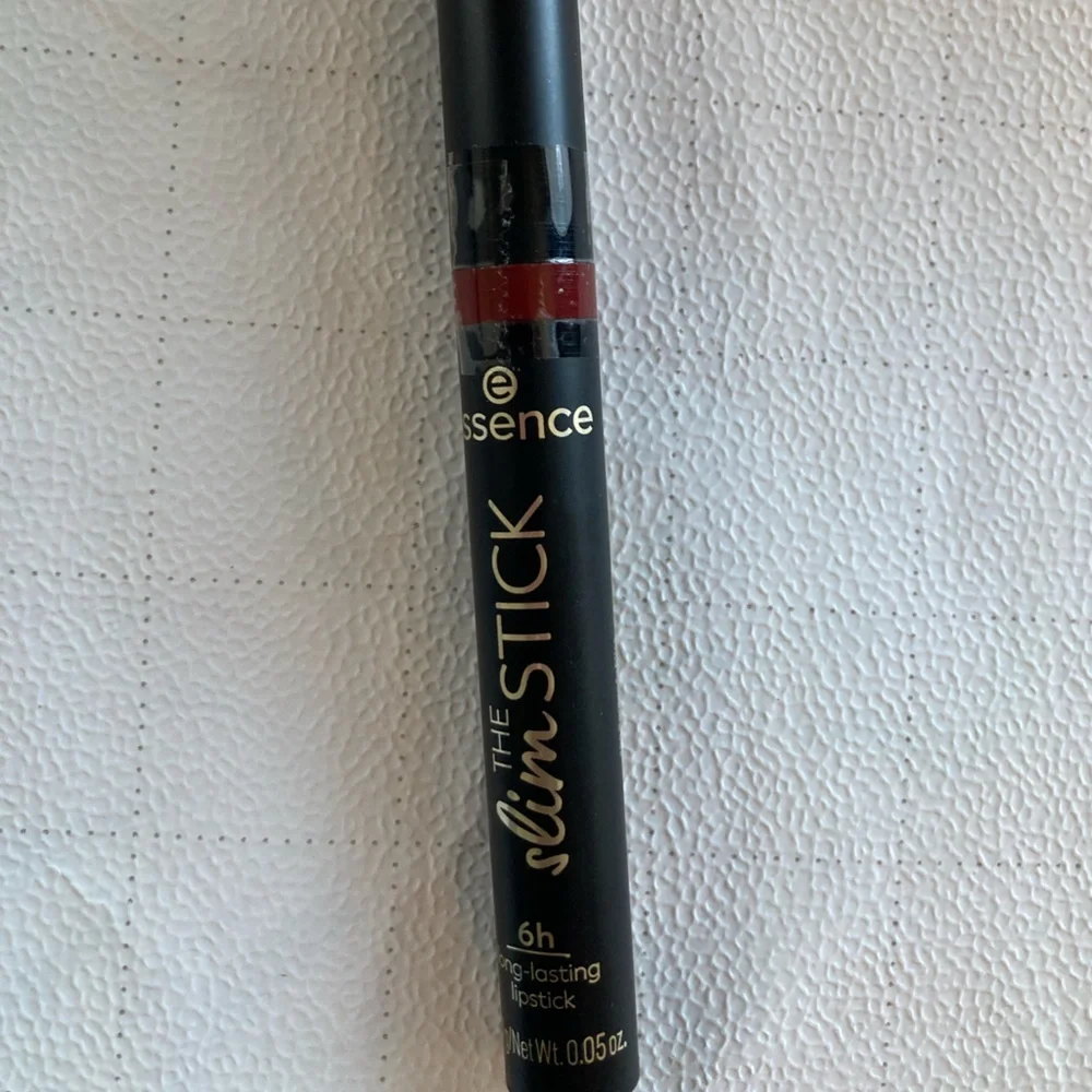 essence The Slim Stick Lipstick  Burgundy Bliss NWT